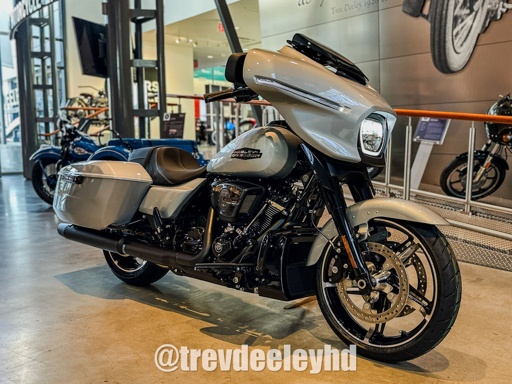 2024 FLHX - Street Glide  24-087 - Click for larger photo