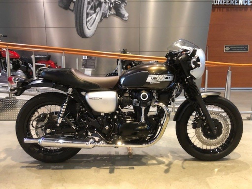 2019 W800 Cafe  U23-177 - Click for larger photo