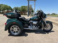 Harley-Davidson FLHTCUTG - Tri Glide Ultra 2024 8666737103