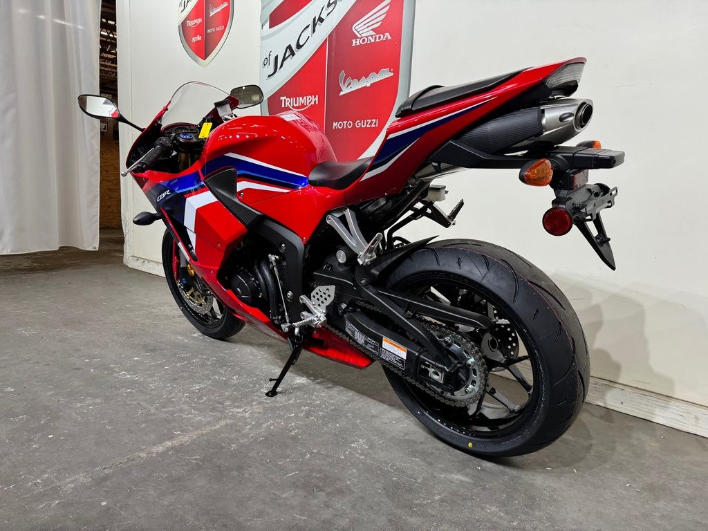 2024 CBR600RR ABS  800225 - Click for larger photo
