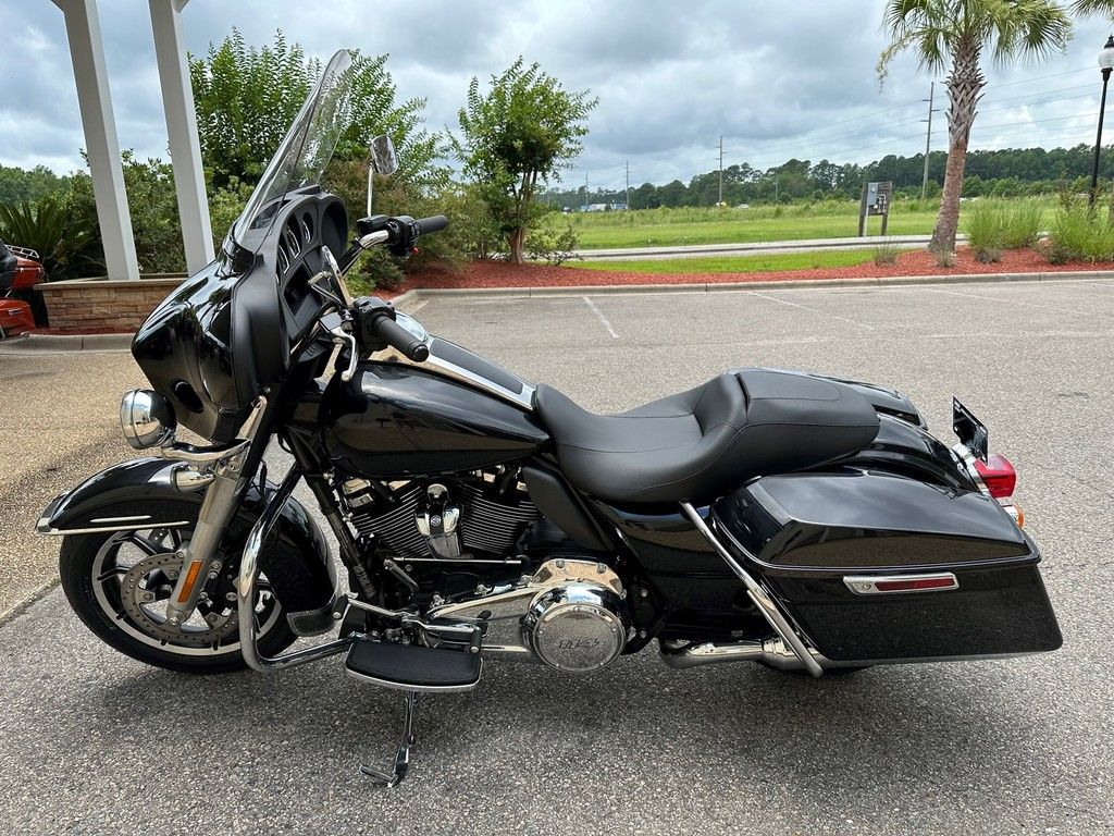 2023 Electra Glide  6491 - Click for larger photo