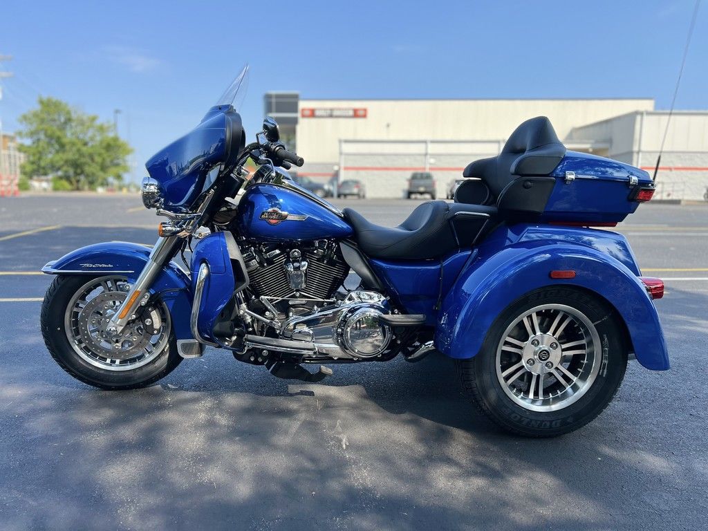 2024 FLHTCUTG - Tri Glide Ultra  FBN-856114 - Click for larger photo