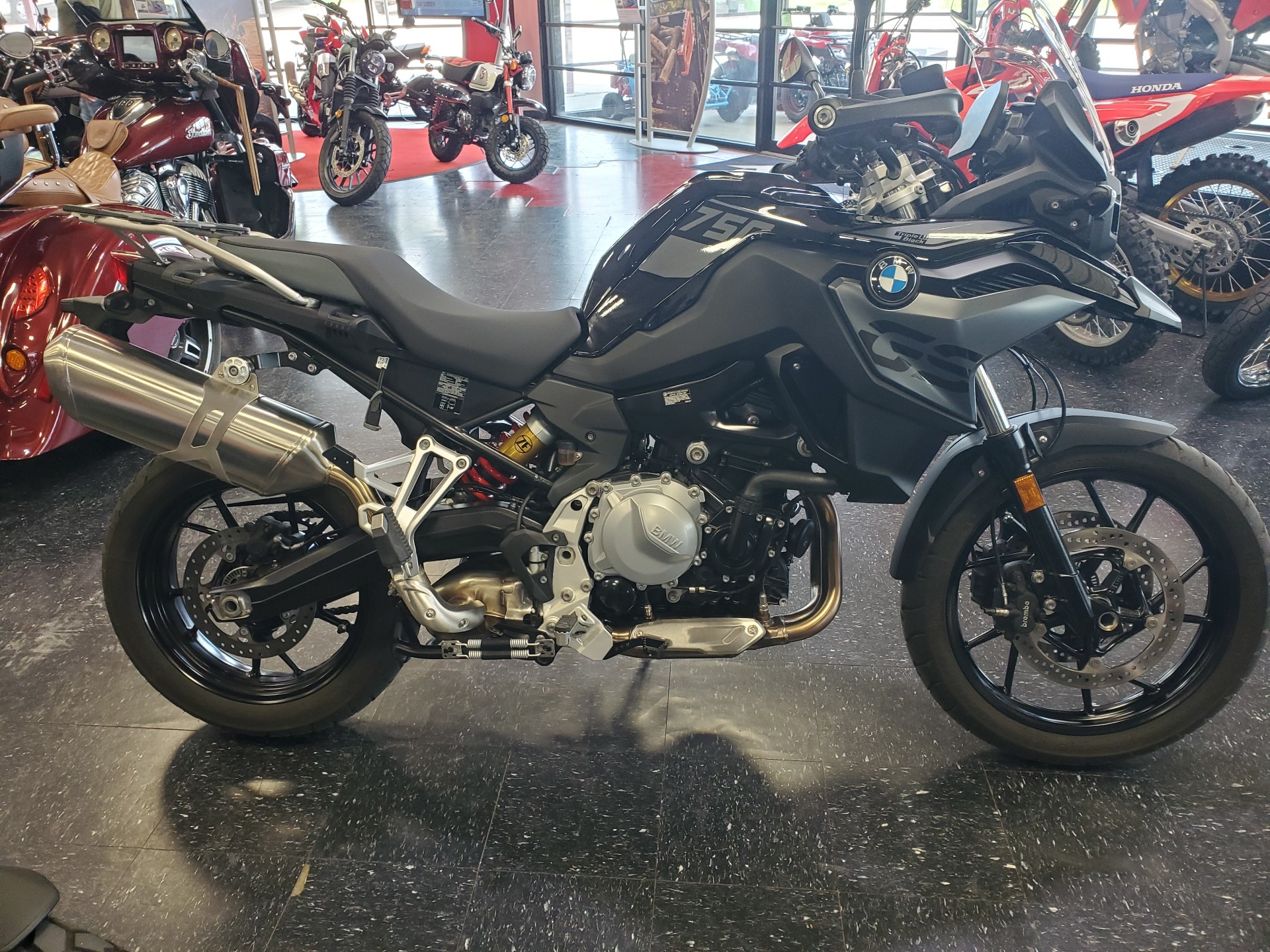2022 F 750 GS F 750 GS UF92898 - Click for larger photo
