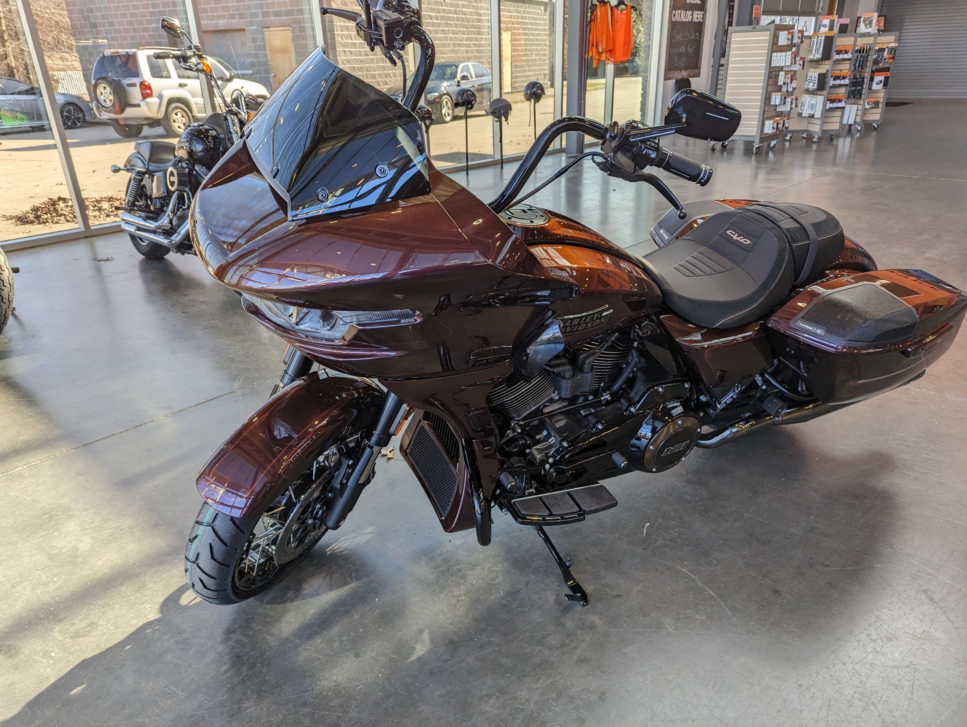 2024 CVO&#8482; Road Glide&#174; CVO&#8482; Road Glide&#174; 952665 - Click for larger photo