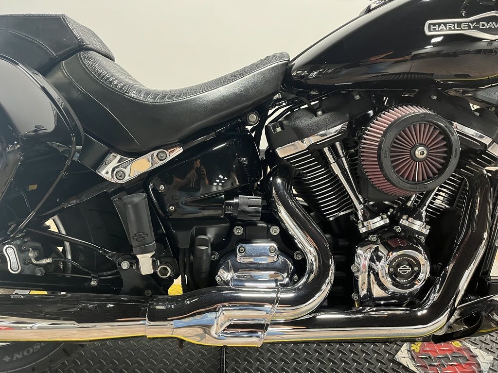 2020 FLSB - Softail Sport Glide  042274 - Click for larger photo