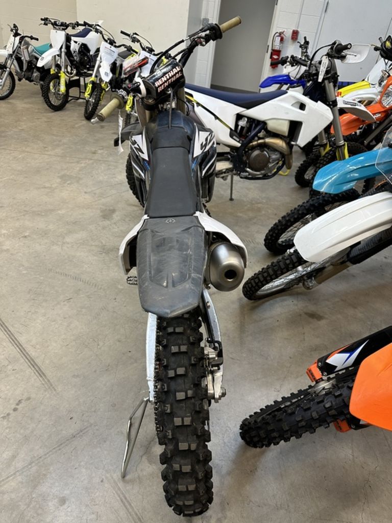 2020 YZ450F  UY01872 - Click for larger photo