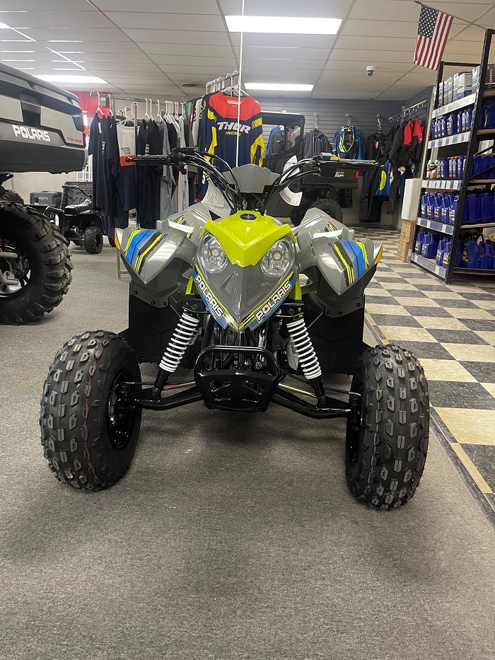 2021 Outlaw 110 EFI Avalanche Gray/Lime Squee Outlaw 110 EFI Avalanche Gray/Lime Squee  - Click for larger photo